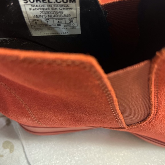 SOREL Women’s Evie Pull-On Suede Bootie. Warp Red. Size 9 M US.Brand New - Picture 10 of 16